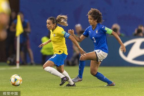 意大利女足vs玛塔的相关图片